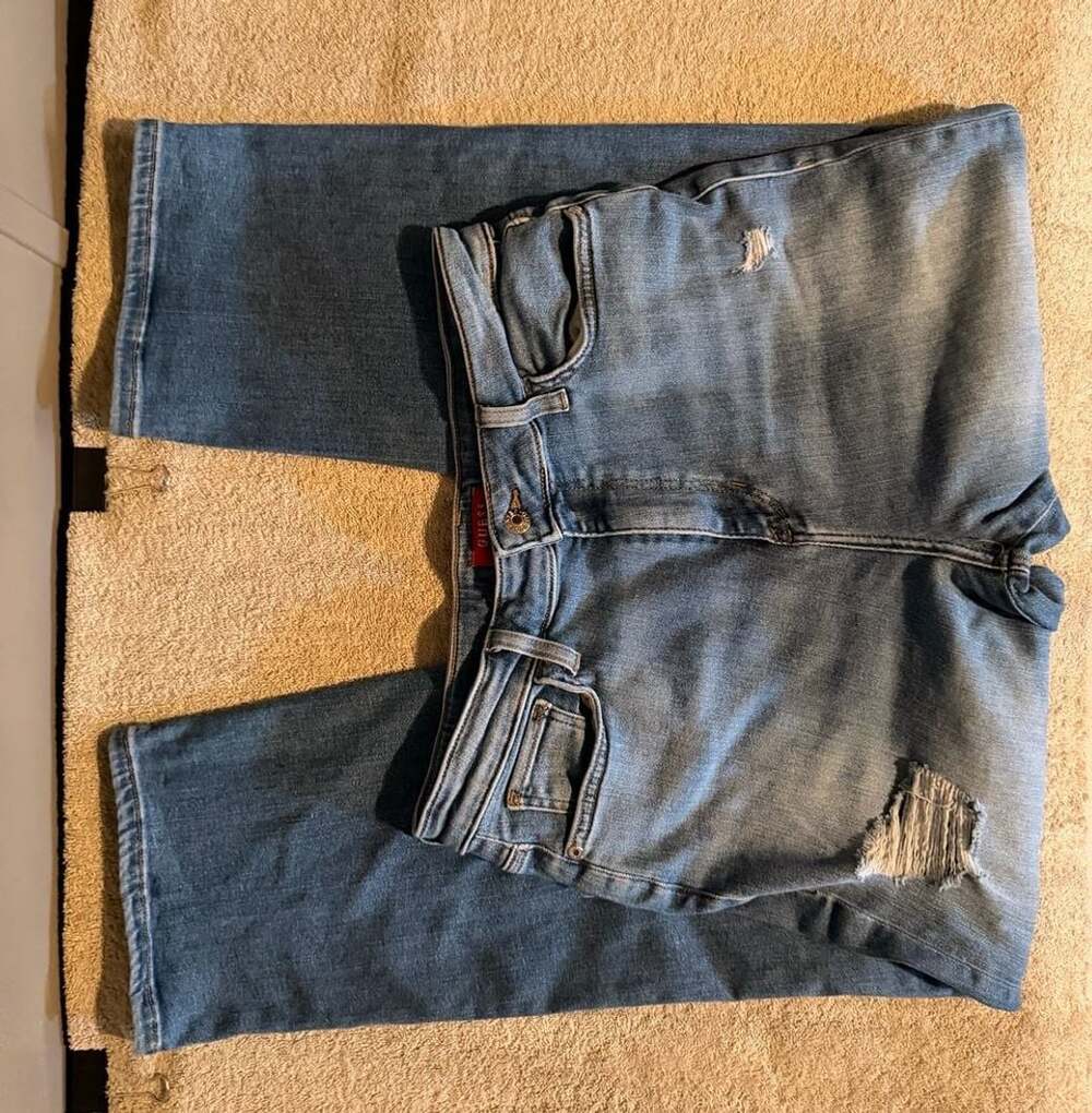 GUESS Jeans Size 31 Blue Distressed Denim Pants